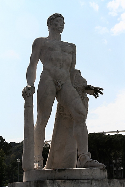 Stadio dei marmi 413